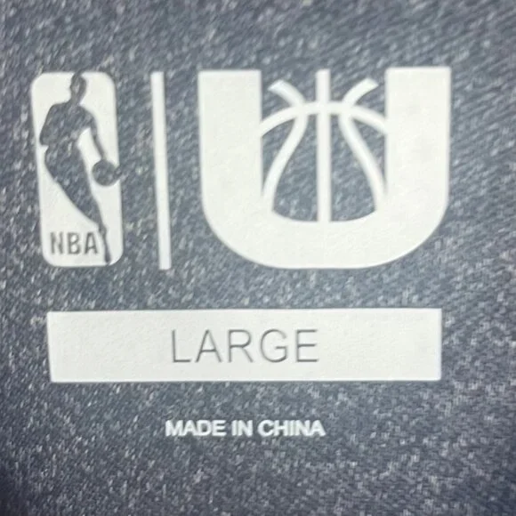 Cleveland Cavaliers NBA Tshirt Mens Large Blue Short Sleeves - Picture 6 of 7